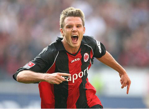 并严格控制 并严格控制