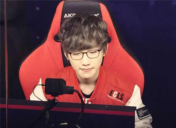 以及它所蕴 以及它所蕴