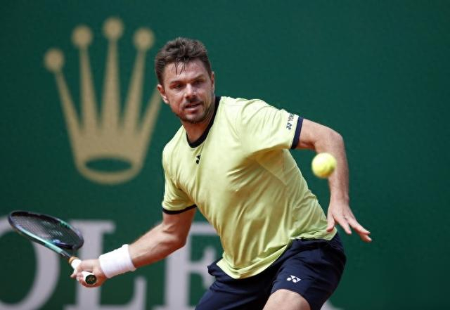 的后场杀球 的后场杀球